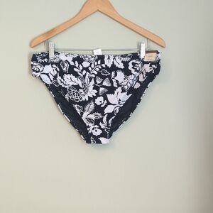 NWT Artesands Monet Mid Rise Floral Black and White Bikini Bottom, US 14
